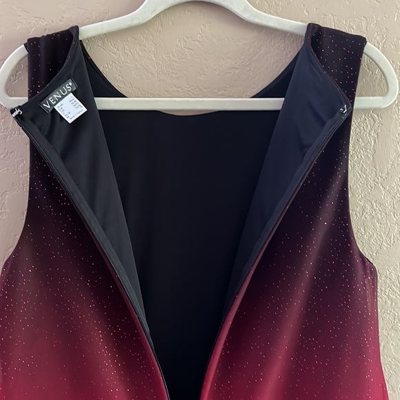 Venus Women’s Sheer overlay Jumpsuit red sparkly and black NEW size Large - Picture 9 of 17